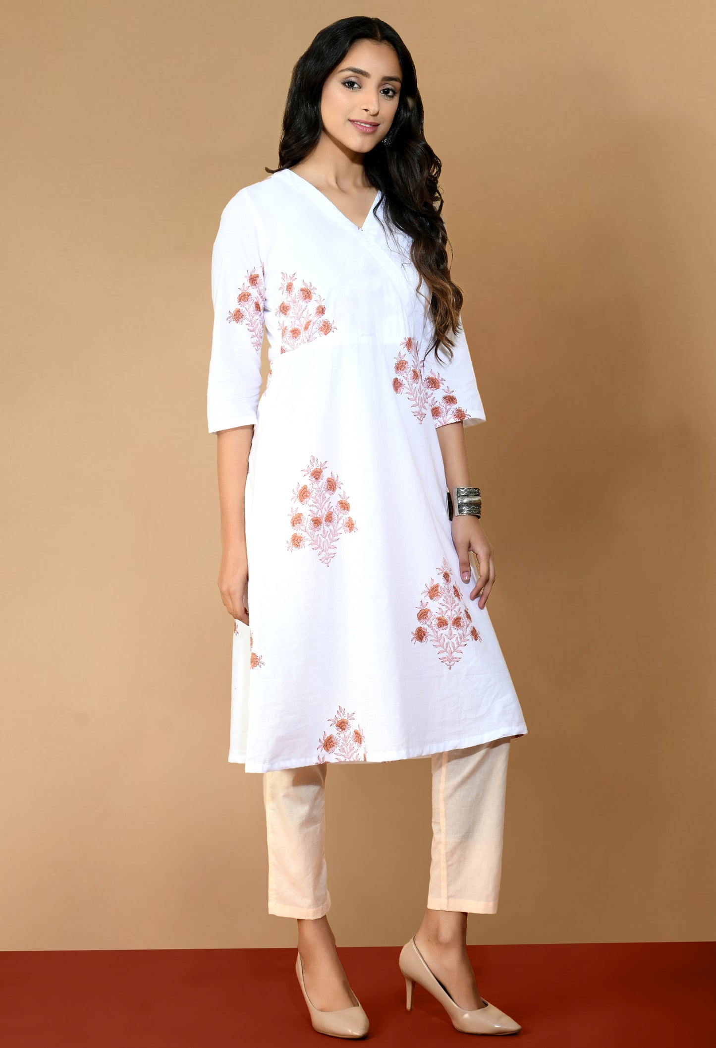 Peaches V-neck Kurta with Pants#3