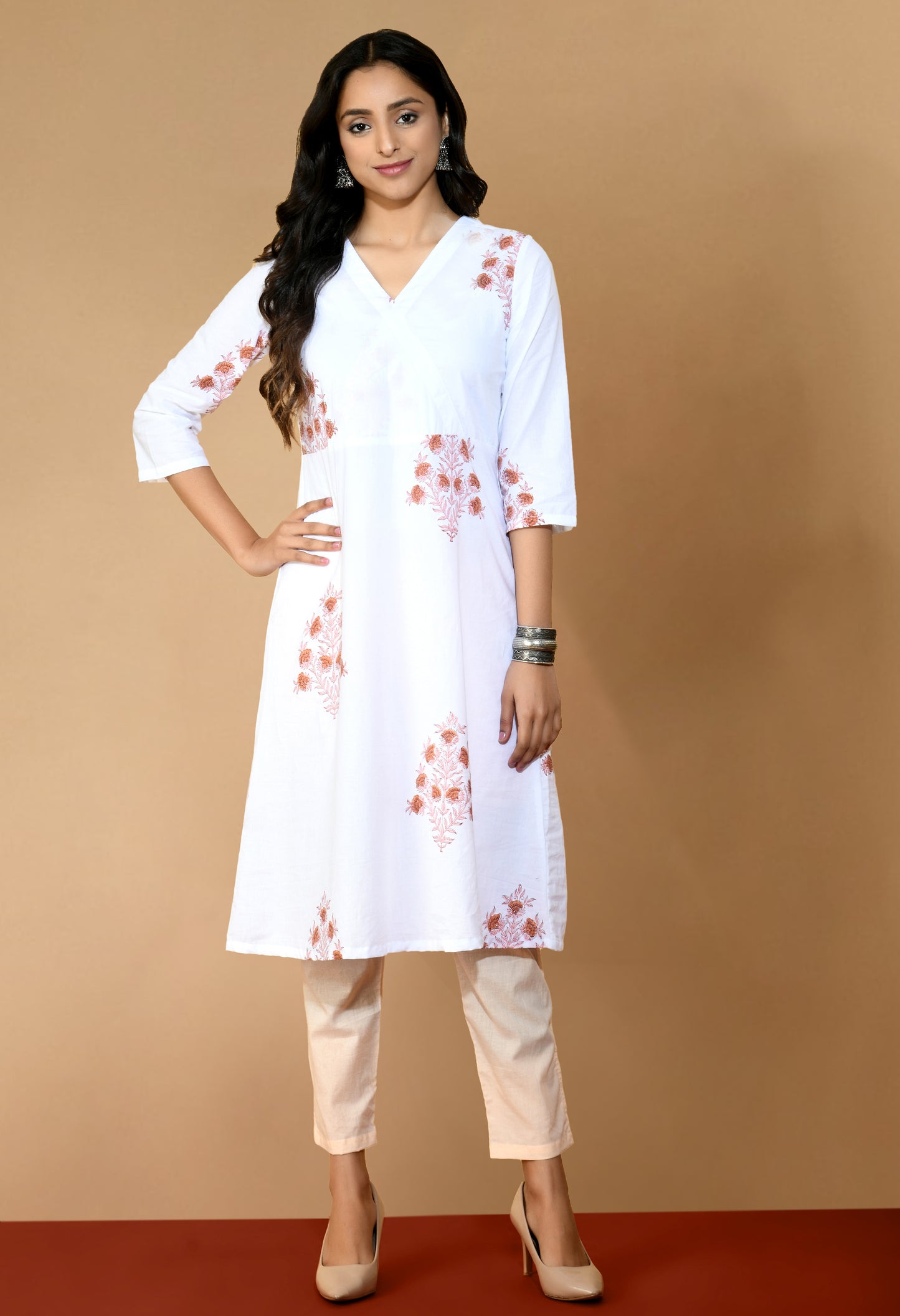 Peaches V-neck Kurta with Pants#3