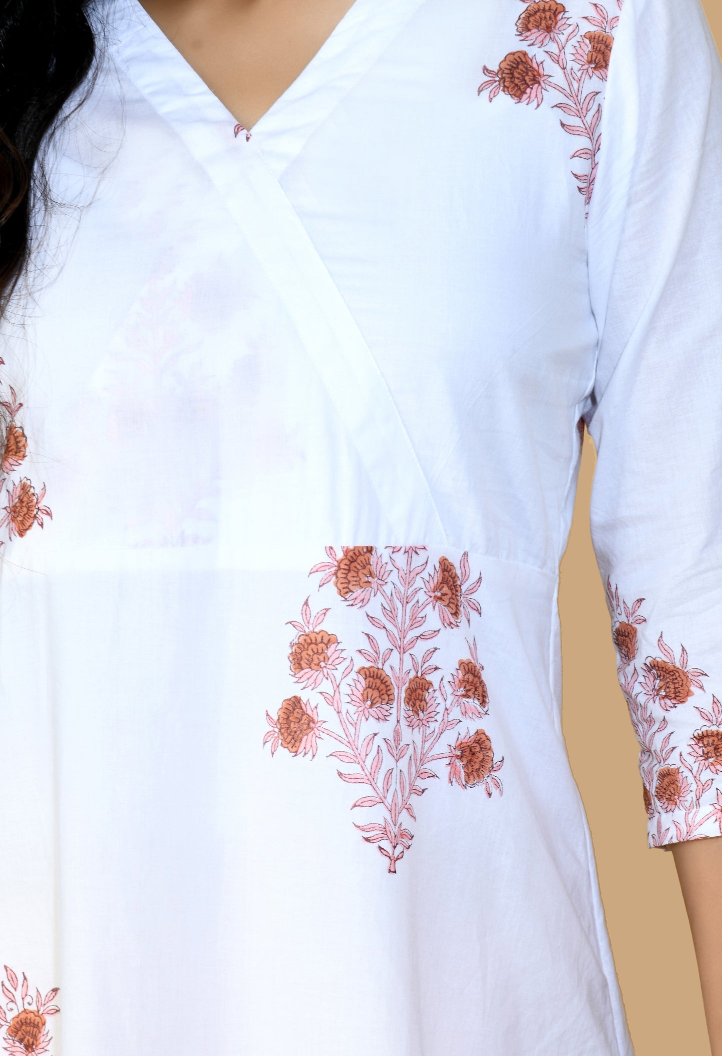 Peaches V-neck Kurta with Pants#3