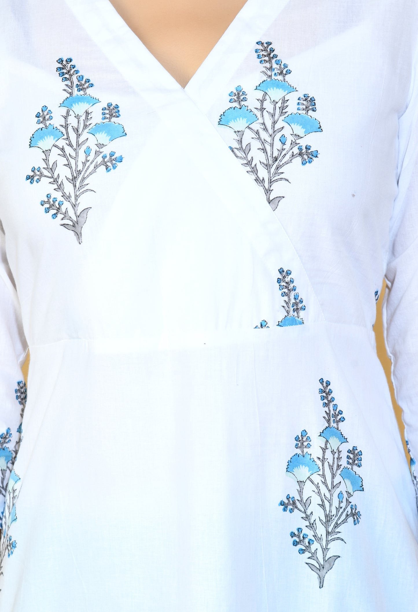Aqua Tulip V-neck Kurta with Pants#1