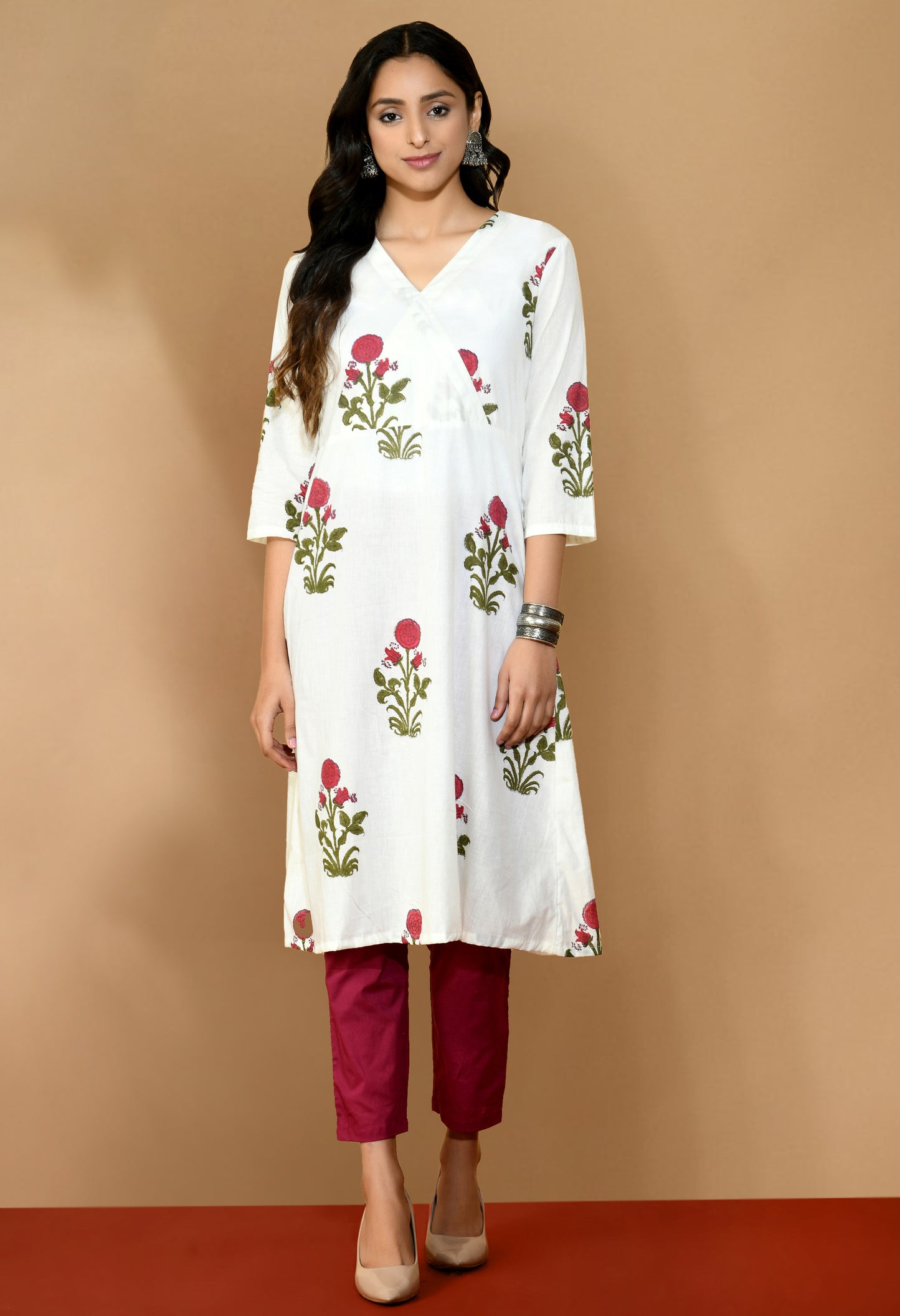 Plum Pink V-neck Kurta with Pants#4