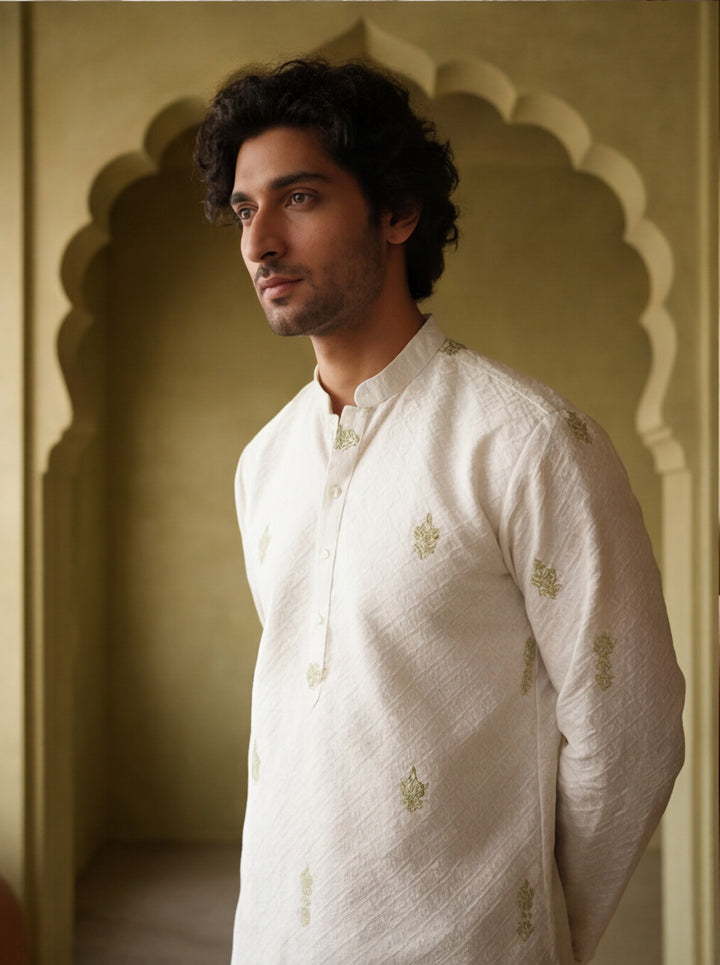 Jashn Embroidered Kurta 