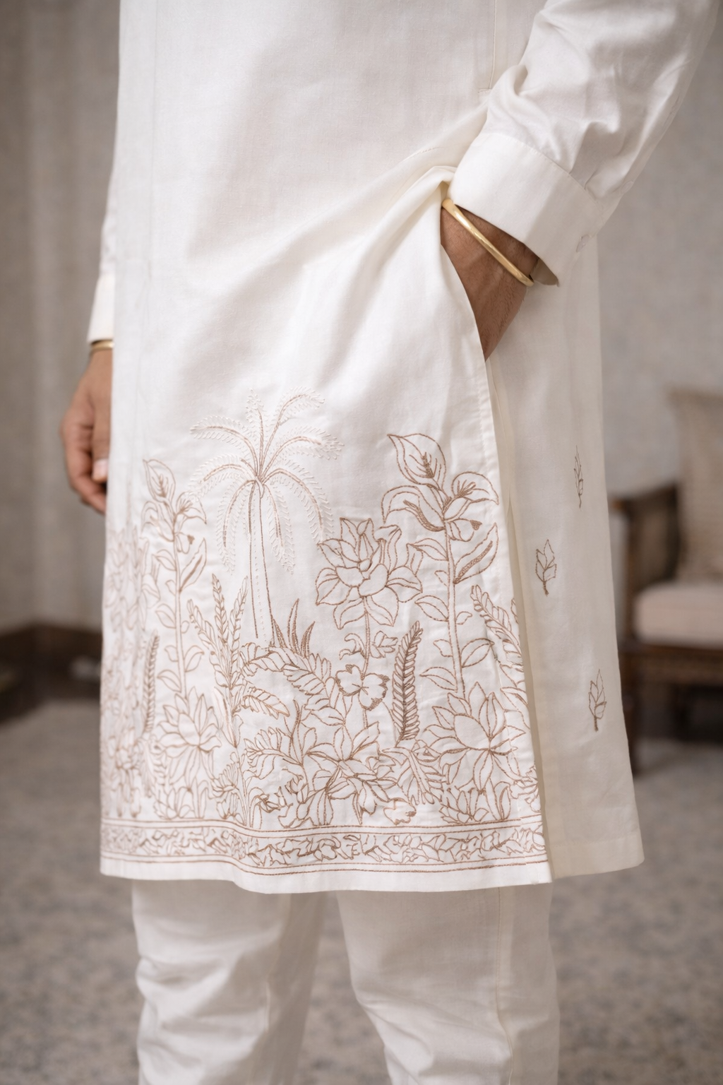 Rajvansh Palm * Daman Embroidered Kurta 