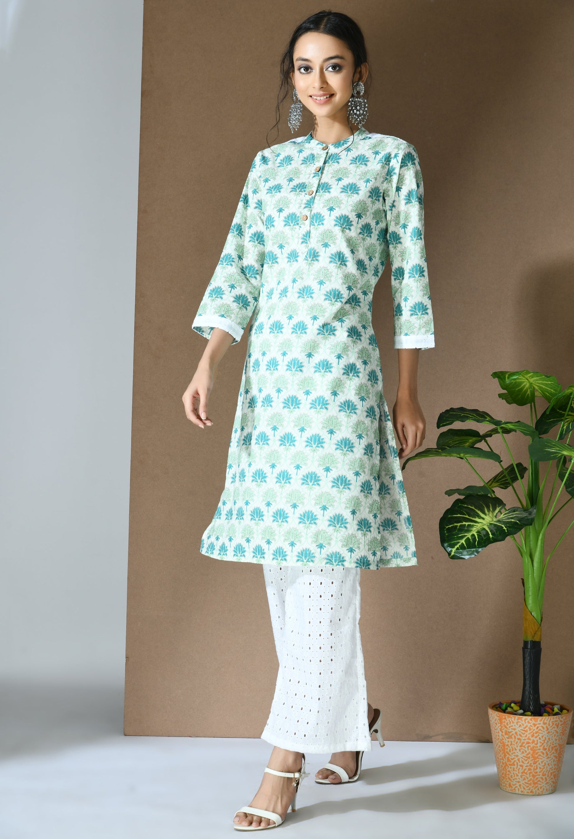 Green Lotus Motif Back Yoke Kurta Set